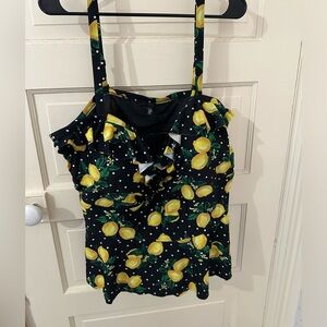 Torrid brand swim lemons top, size 5 NWOT